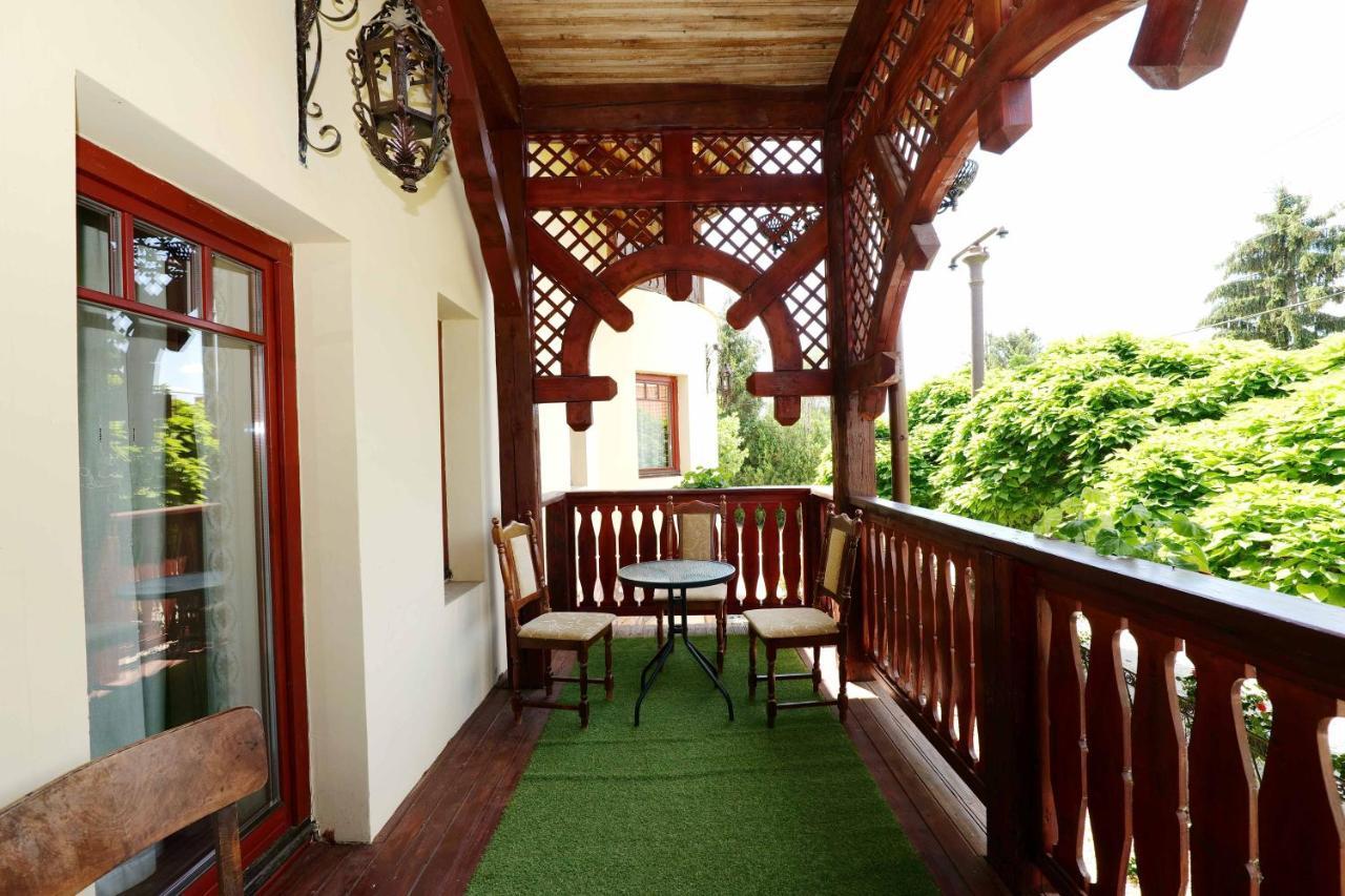 Nyilas Fogado Hotel Mestecǎneşti Exterior foto